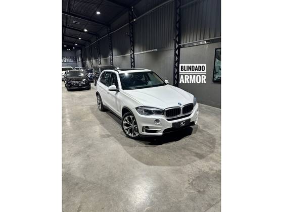 BMW X5 3.0 4X4 30D I6 TURBO DIESEL 4P AUTOMÁTICO BMW X5 3.0 4X4 30D I6 TURBO DIESEL 4P AUTOMÁTICO